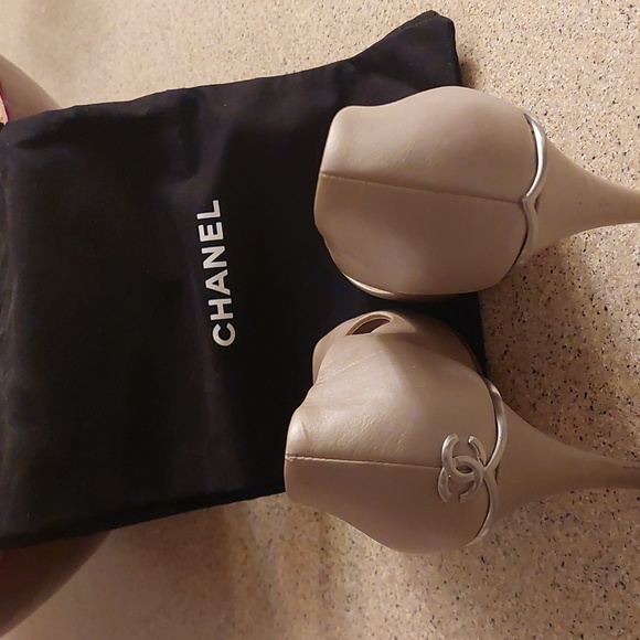 Chanel Lamb skin Athetic shoe - Picture 4 of 5